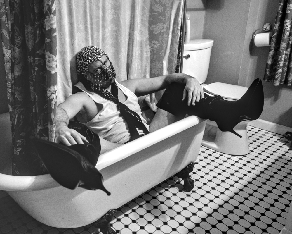 Andy Buru in der Badewanne beim Desire Workshop